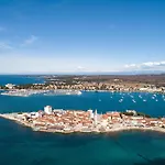 Seafront Mia * Umag