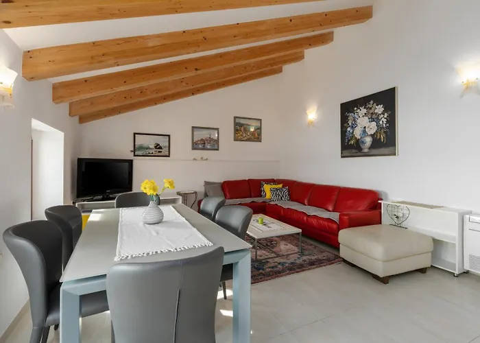 Seafront Mia Apartment Umag