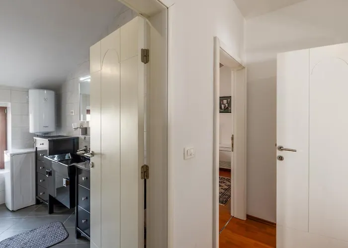 Seafront Mia Apartment *